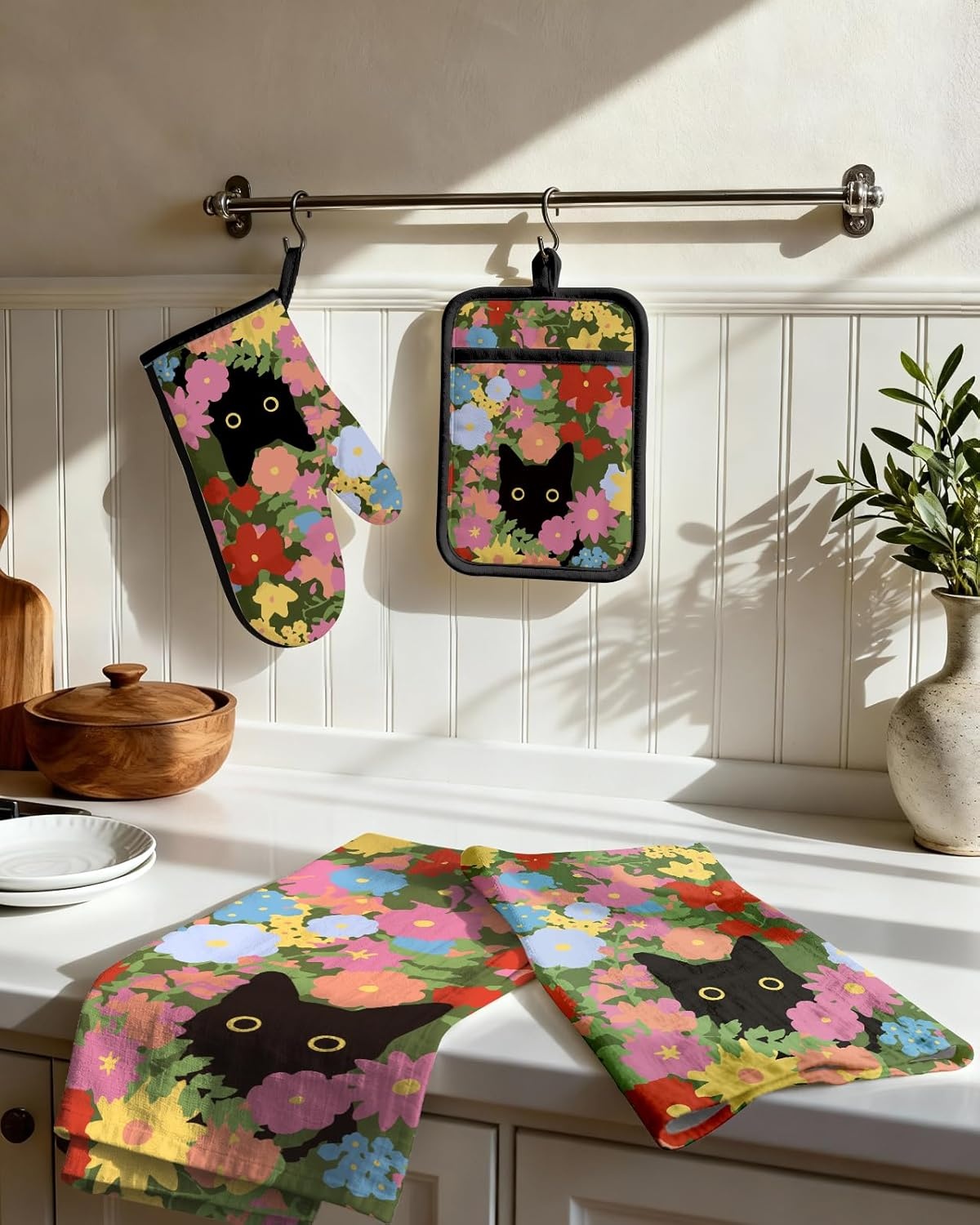 image:imageMiss Adola 270 GSM Cotton Kitchen Towels Oven Mitt and Pot Holder 4 Pack Kitchen Decor and Accessories Set Cute Farmhouse Boho Quilted Lining Heat Resistant Set with Hanging Loop Black MushroomCat Flower